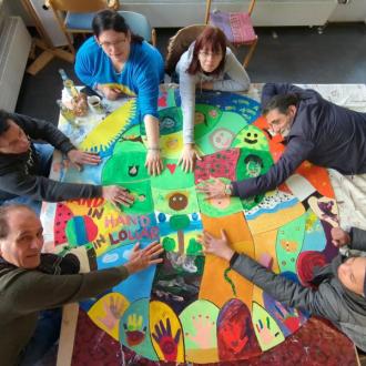 Puzzle Hand in Hand in Lollar ist fertig